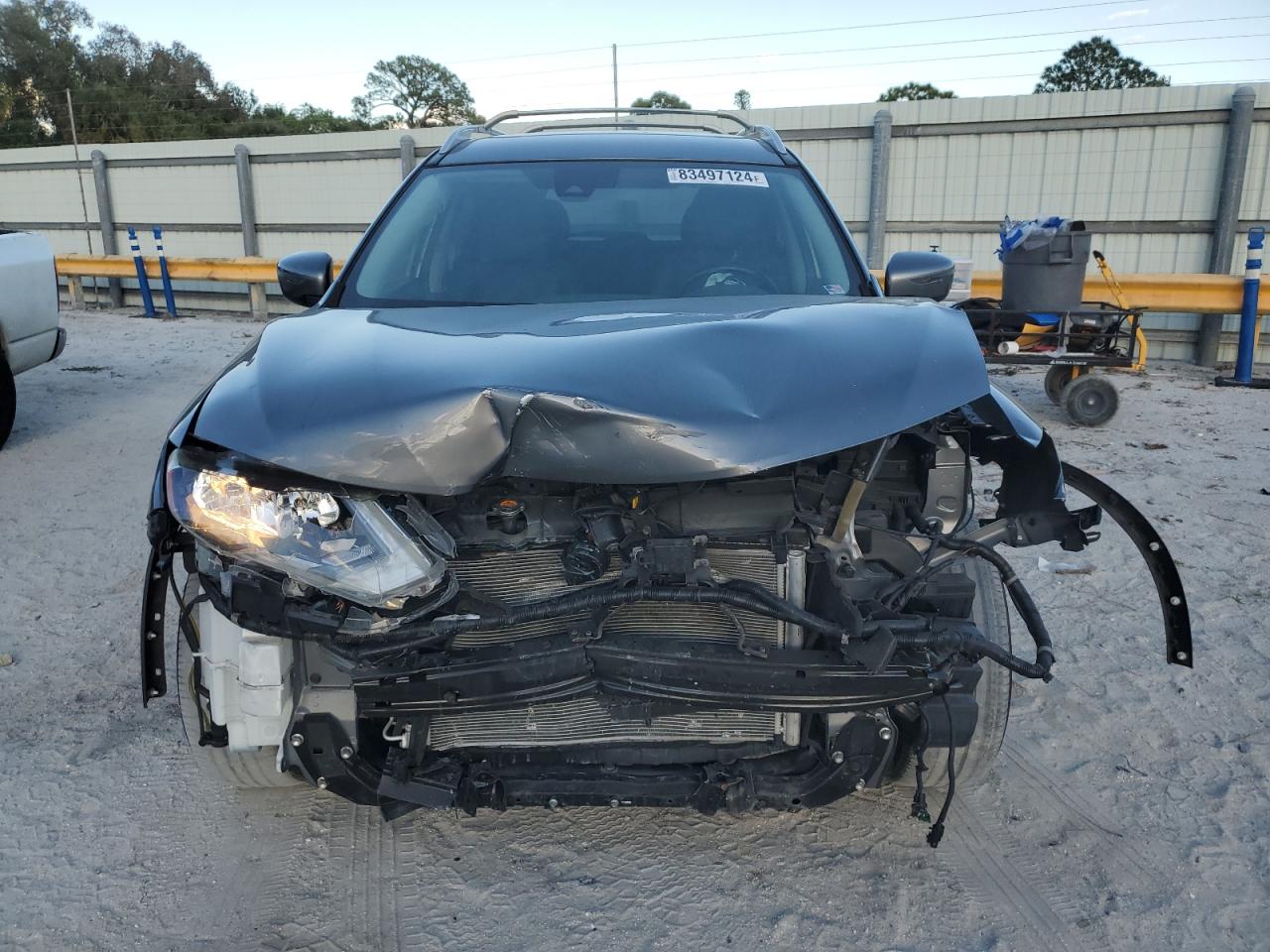 2020 Nissan Rogue VIN JN8AT2MT8LW033507 Copart auction photo, front end / side damage thumbnail 5