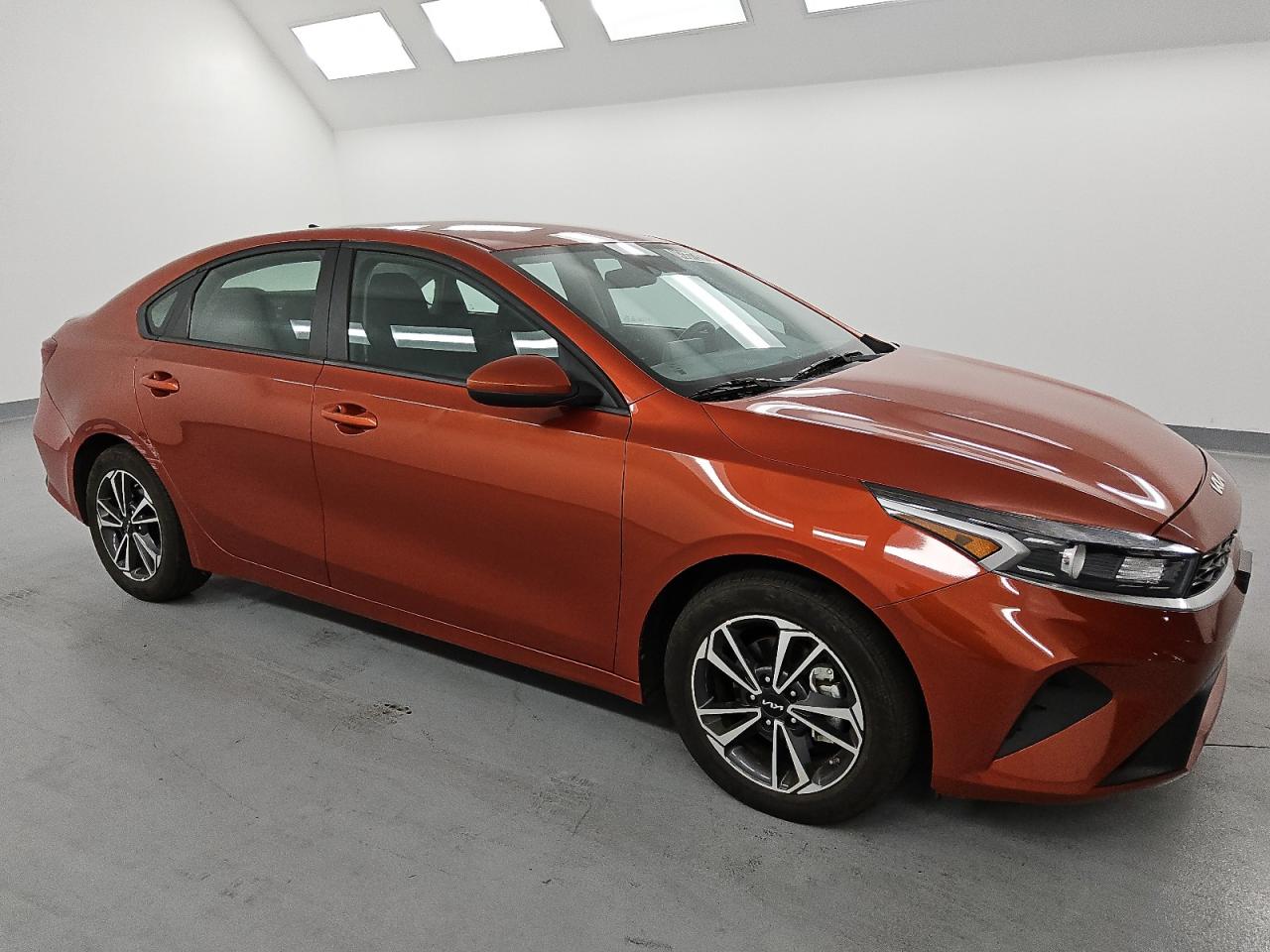 2024 KIA Forte VIN 3KPF24AD5RE726230 Copart auction photo, front end / side damage thumbnail 4