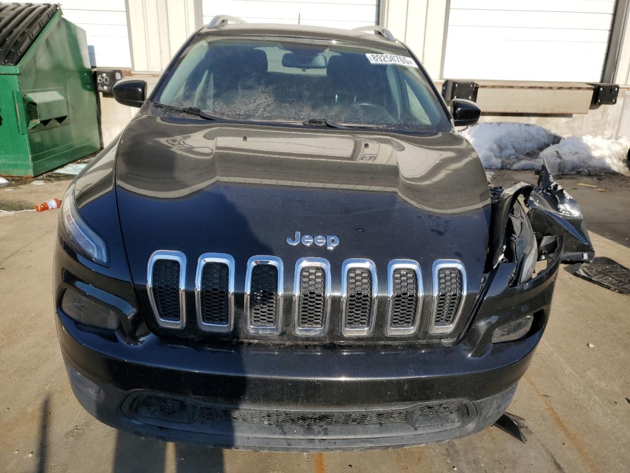 2016 Jeep Grand Cherokee VIN 1C4PJLCB7GW165075 Copart auction photo, all over damage thumbnail 5