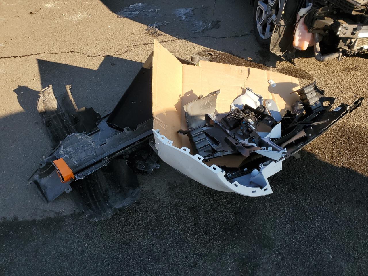 2024 Alfa Romeo Tonale VIN ZASPATCW4R3083736 Copart auction photo, rear end / minor dent/scratches damage thumbnail 13