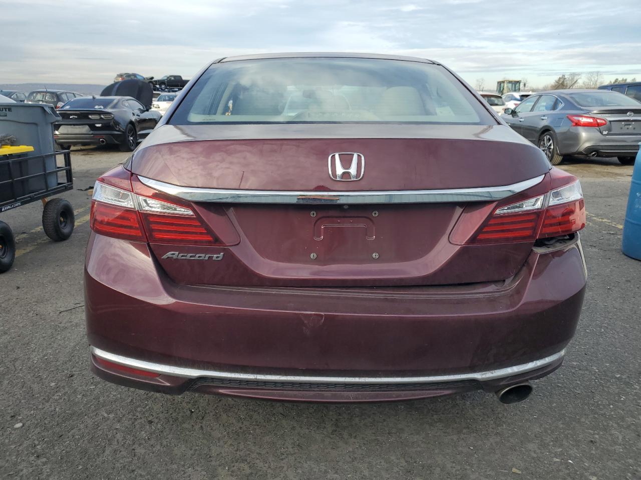 2017 Honda Accord VIN 1HGCR2F37HA175224 Copart auction photo, rear end damage thumbnail 6