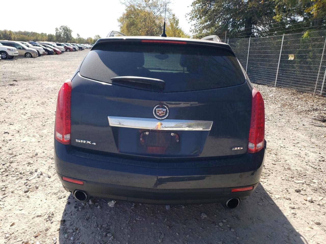 2014 Cadillac SRX VIN 3GYFNEE3XES680527 Copart auction photo, side / minor dent/scratches damage thumbnail 6
