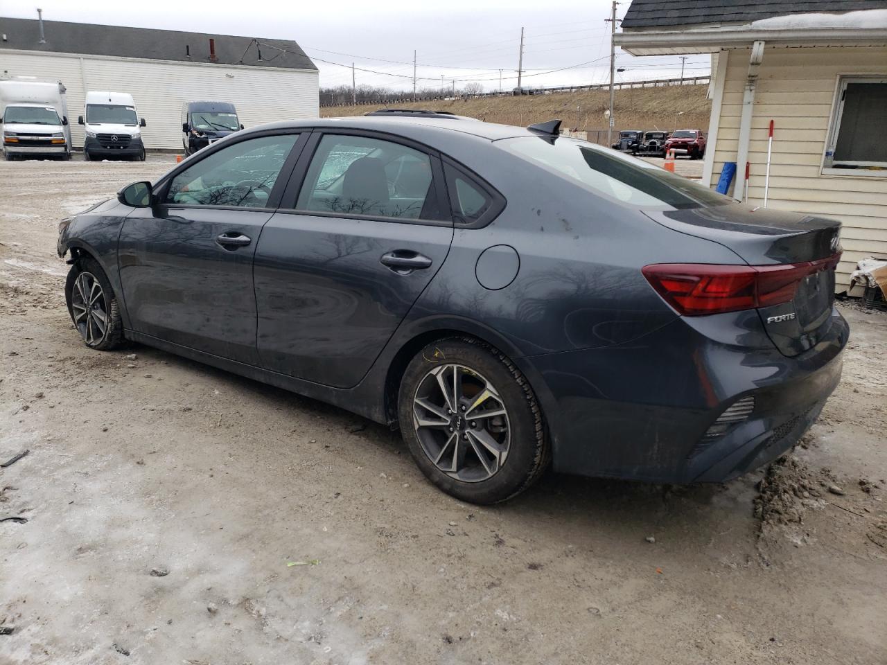 2024 KIA Forte VIN 3KPF24AD8RE772053 Copart auction photo, front end / rear end damage thumbnail 2