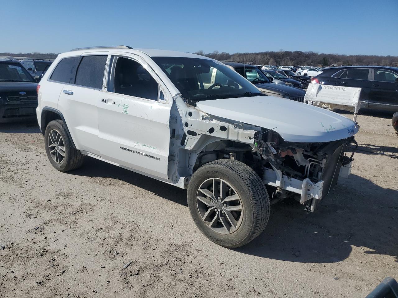 2019 Jeep Grand Cherokee VIN 1C4RJFBG4KC720288 Copart auction photo, front end damage thumbnail 4