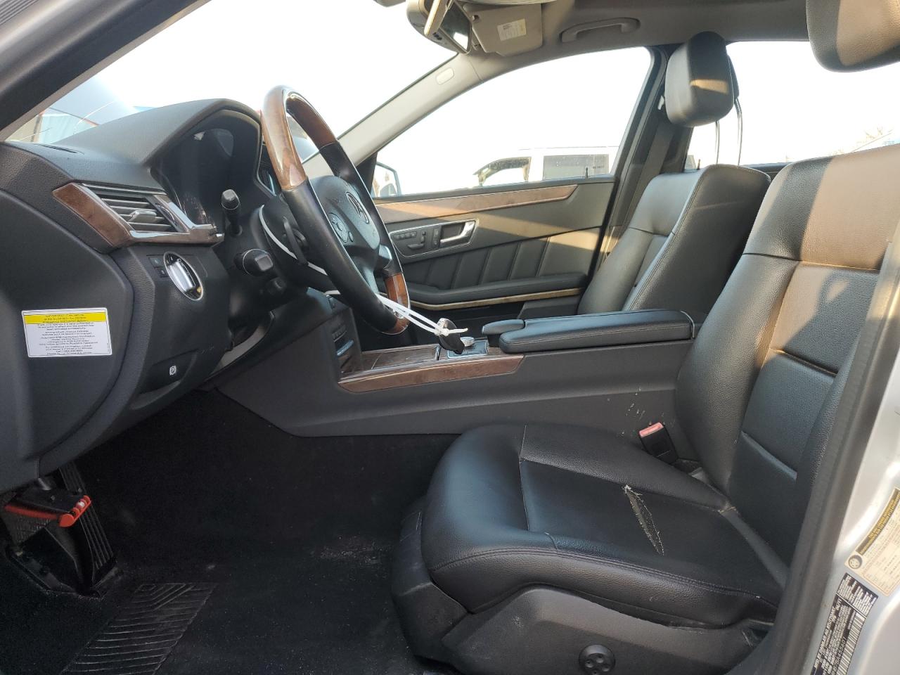2011 Mercedes-Benz E-klasse VIN WDDHF8HB7BA455601 Copart auction photo, minor dent/scratches damage thumbnail 7