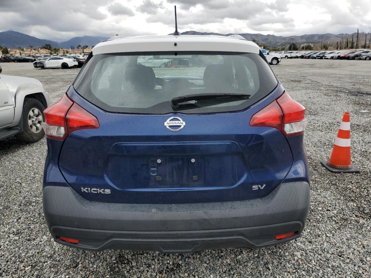 2019 Nissan Kicks VIN 3N1CP5CU0KL568682 Copart auction photo, front end damage thumbnail 6