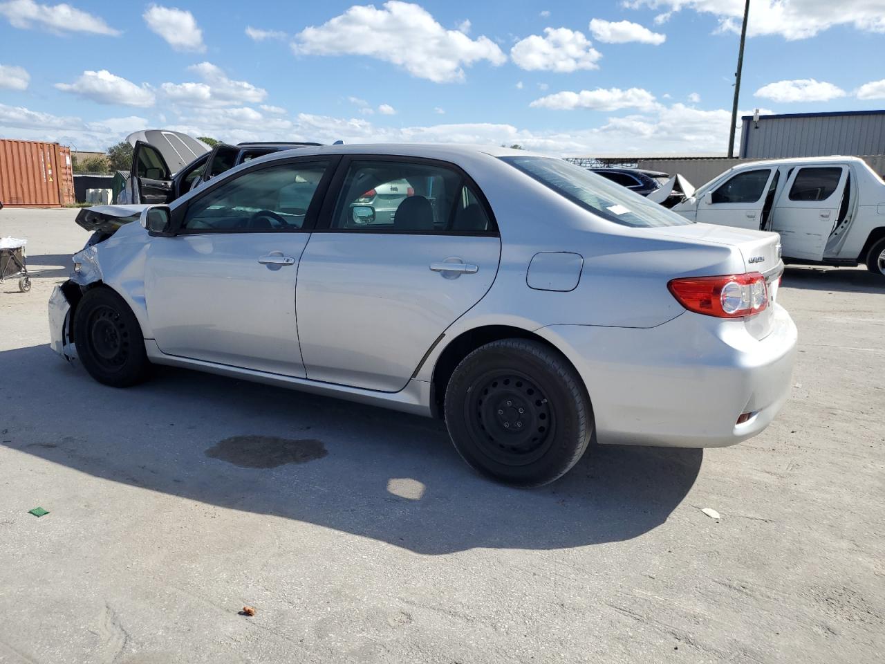 2011 Toyota Corolla VIN 2T1BU4EEXBC574042 Copart auction photo, front end damage thumbnail 2