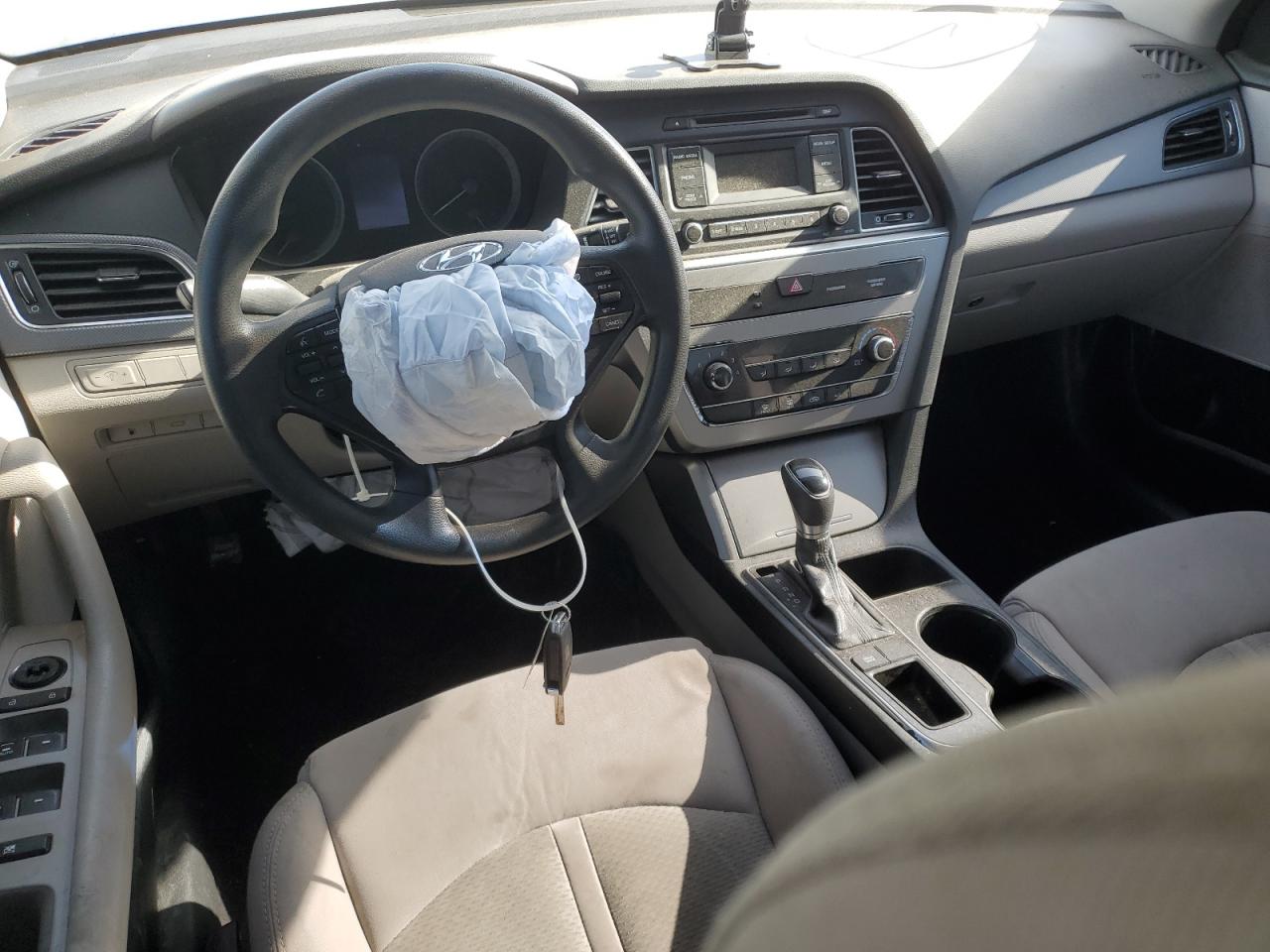 2015 Hyundai Sonata VIN 5NPE24AF1FH218924 Copart auction photo, front end / minor dent/scratches damage thumbnail 8