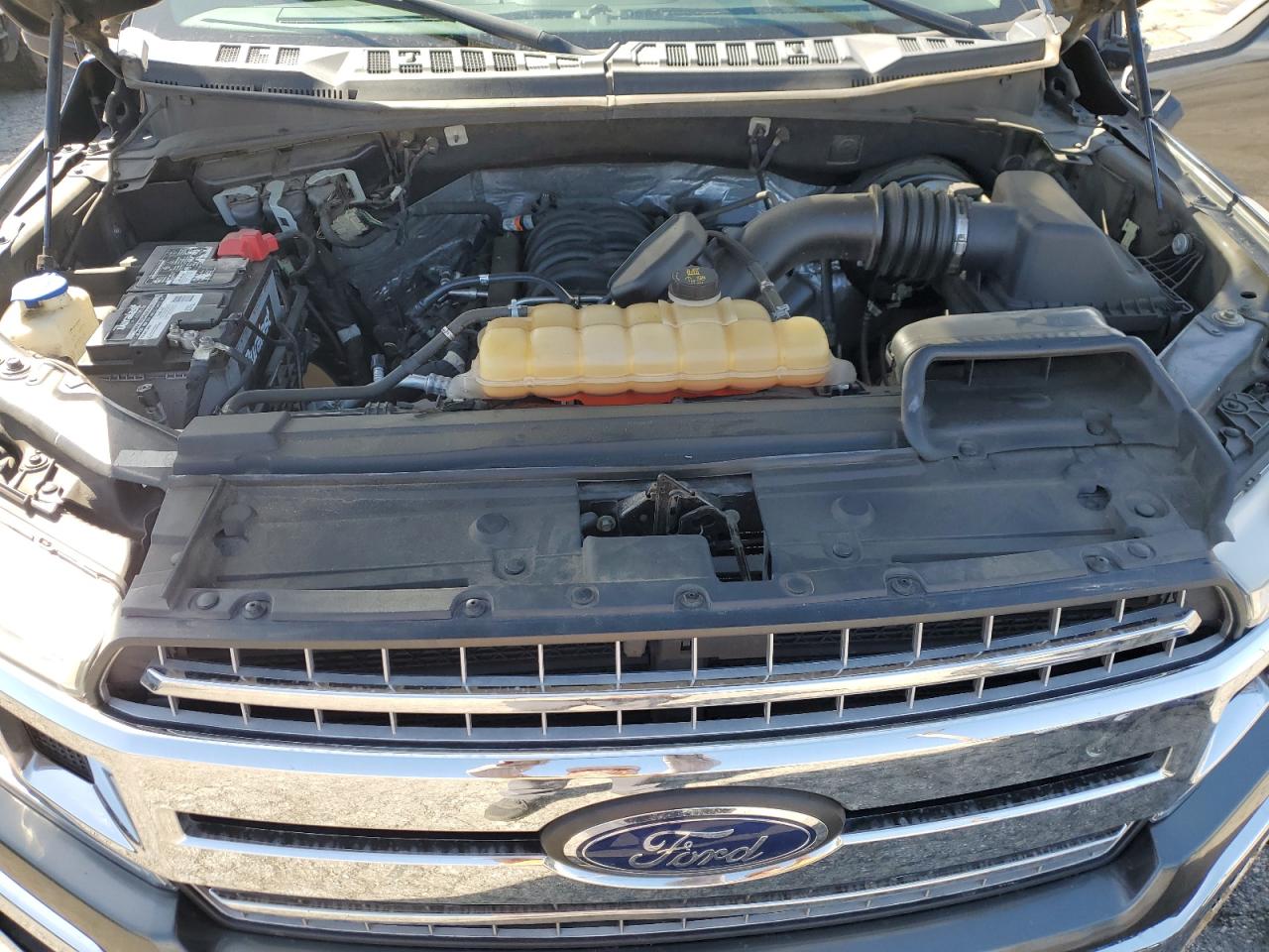 2018 Ford F-150 VIN 1FTEW1C56JKF93676 Copart auction photo, front end / side damage thumbnail 13