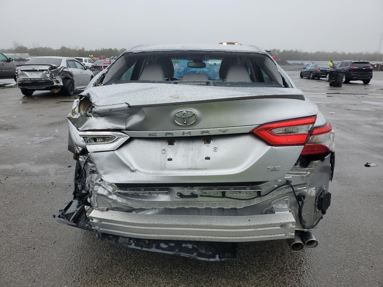 2018 Toyota Camry VIN 4T1B11HK3JU031234 Copart auction photo, rear end / minor dent/scratches damage thumbnail 6
