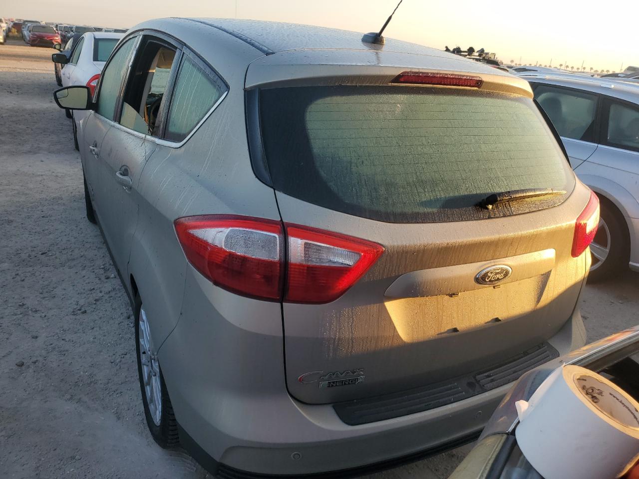 2016 Ford C-MAX VIN 1FADP5CU1GL119778 Copart auction photo, water/flood damage thumbnail 6