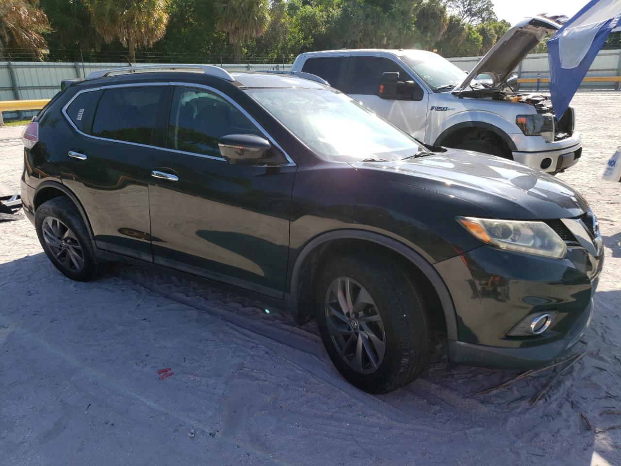 2016 Nissan Rogue VIN 5N1AT2MTXGC854302 Copart auction photo, side / undercarriage damage thumbnail 4
