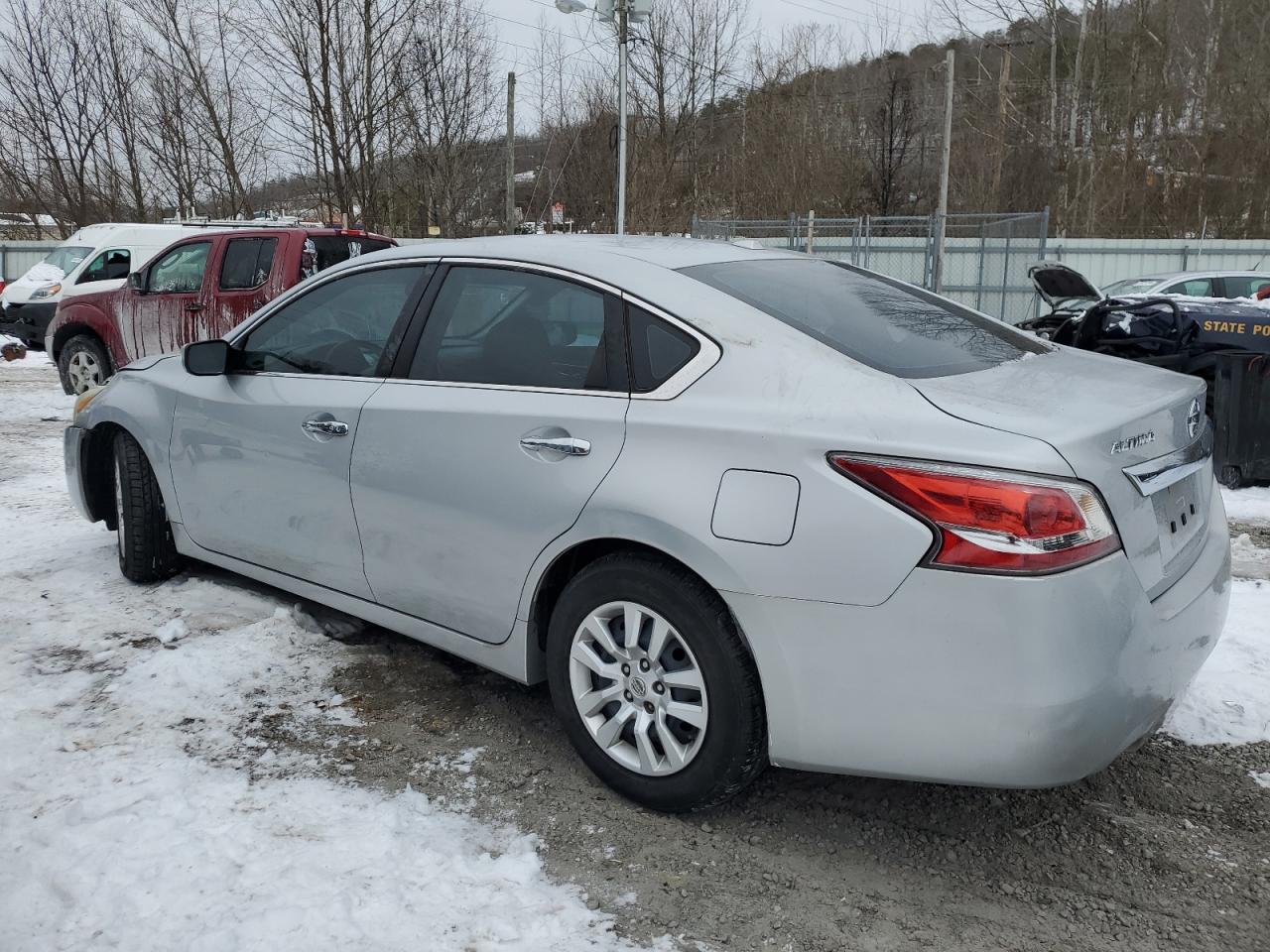 2015 Nissan Altima VIN 1N4AL3AP3FN322979 Copart auction photo, front end damage thumbnail 2