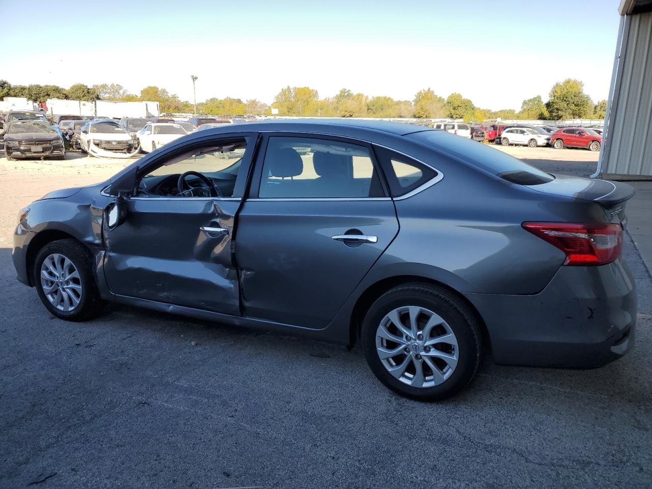 2017 Nissan Sentra VIN 3N1AB7AP4HY242636 Copart auction photo, side / front end damage thumbnail 2