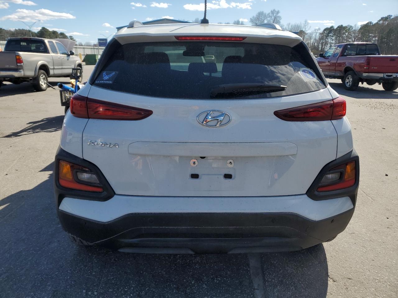 2020 Hyundai Kona VIN KM8K22AA3LU590225 Copart auction photo, front end damage thumbnail 6