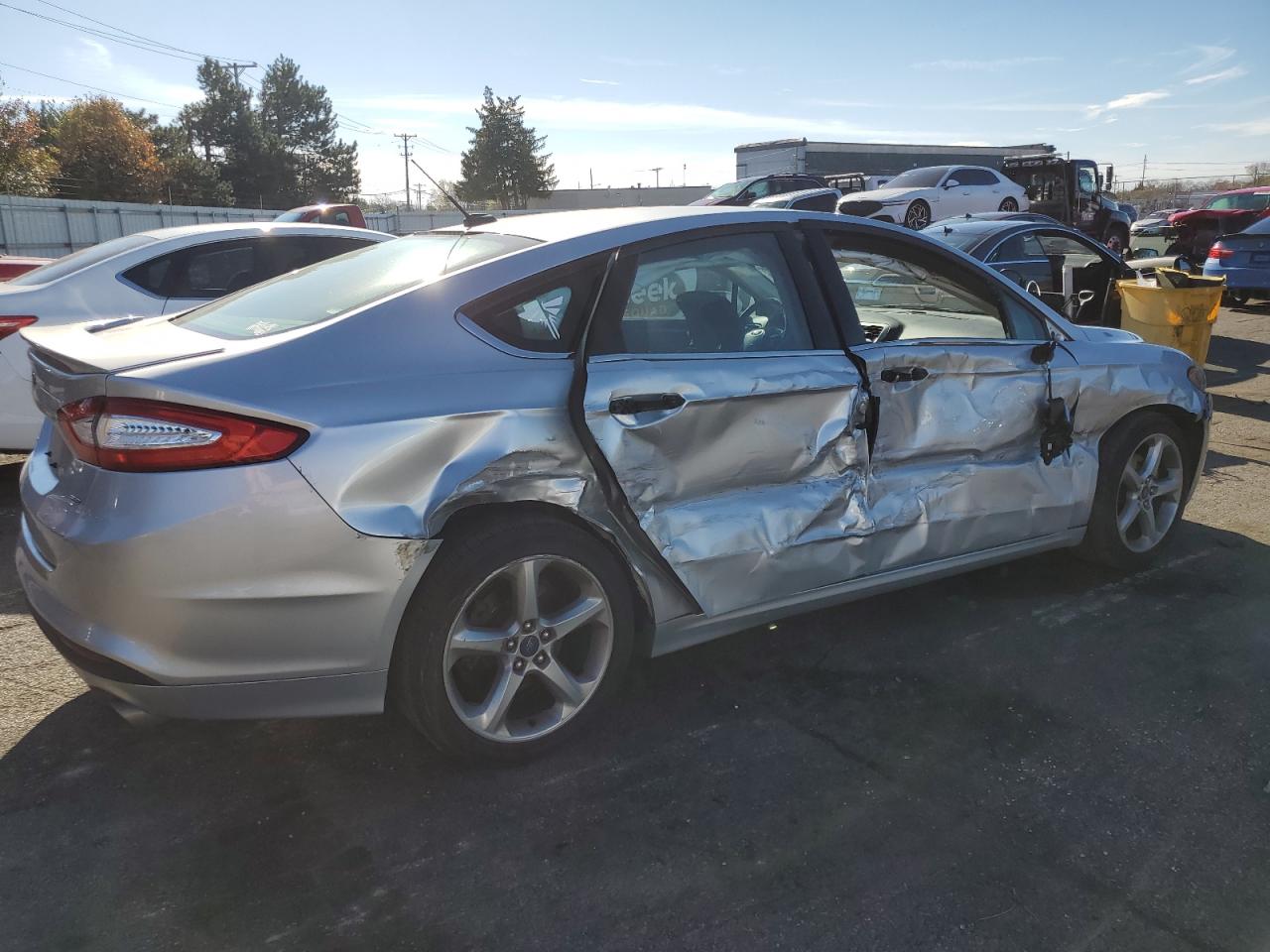 2015 Ford Fusion VIN 3FA6P0H71FR142704 Copart auction photo, side damage thumbnail 3
