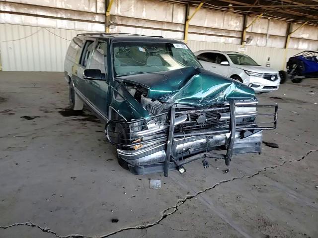 1997 Chevrolet Suburban VIN 3GNEC16RXVG178307 Copart auction photo, front end / side damage thumbnail 11