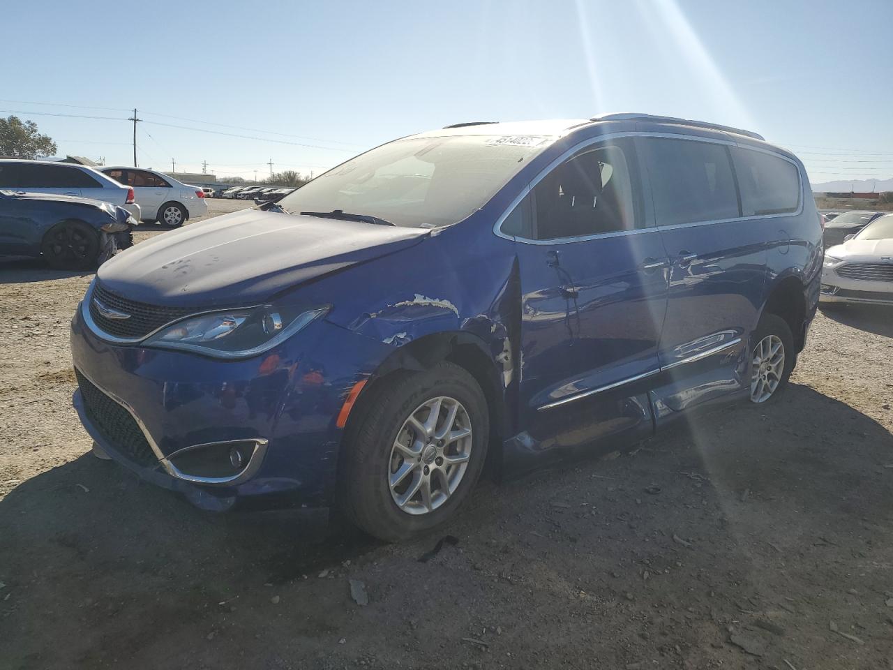 2020 Chrysler Pacifica VIN 2C4RC1BG0LR173381 - Copart auction photo