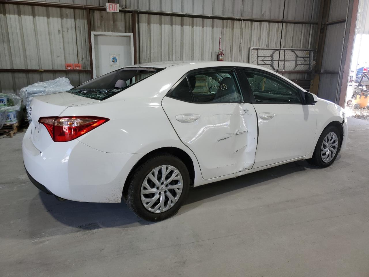 2017 Toyota Corolla VIN 5YFBURHE2HP625406 Copart auction photo, front end / side damage thumbnail 3