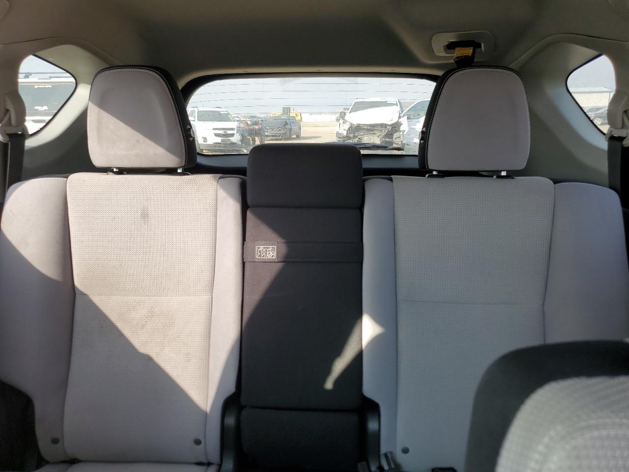 2016 Toyota RAV 4 VIN JTMRJREV8GD031352 Copart auction photo, front end / minor dent/scratches damage thumbnail 10