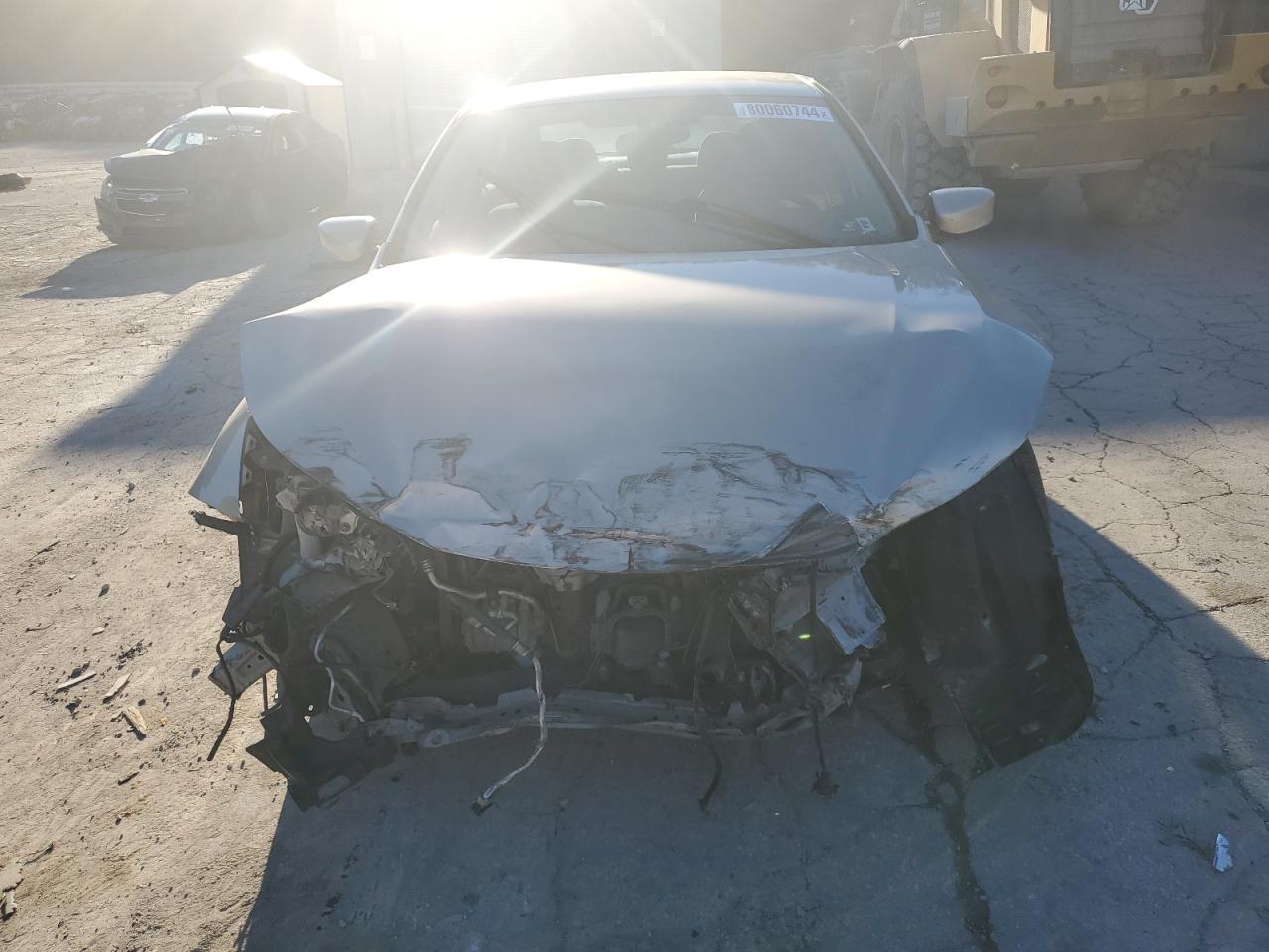2016 Honda Accord VIN 1HGCR2F38GA062669 Copart auction photo, front end / side damage thumbnail 5