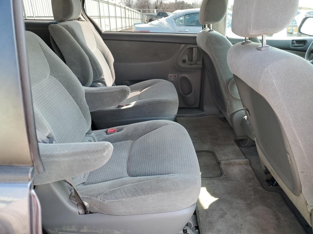 2008 Toyota Sienna VIN 5TDZK23C58S134224 Copart auction photo, side damage thumbnail 11