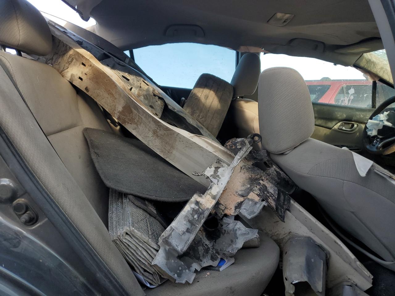2013 Honda Civic VIN 19XFB2F50DE243890 Copart auction photo, all over damage thumbnail 10