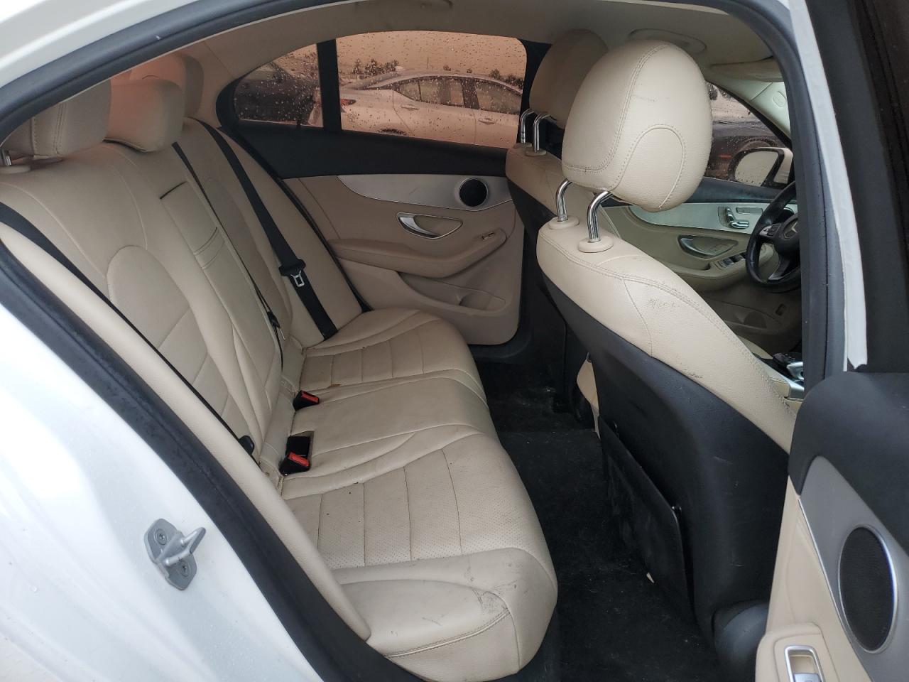 2015 Mercedes-Benz C-klasse VIN 55SWF4KB4FU037513 Copart auction photo, front end / side damage thumbnail 10