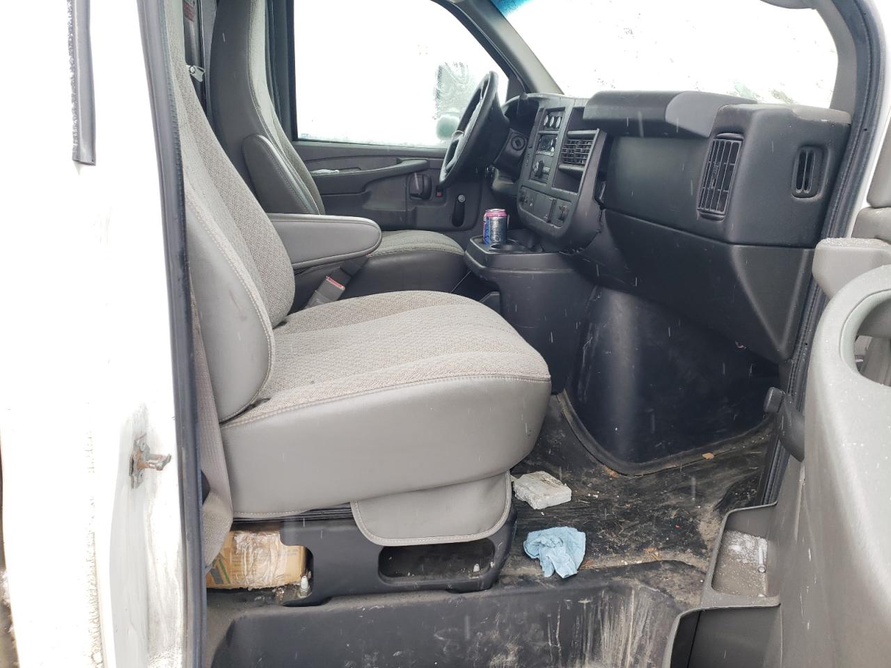 2015 GMC Savana VIN 1GD072CF8F1278862 Copart auction photo, front end / side damage thumbnail 11