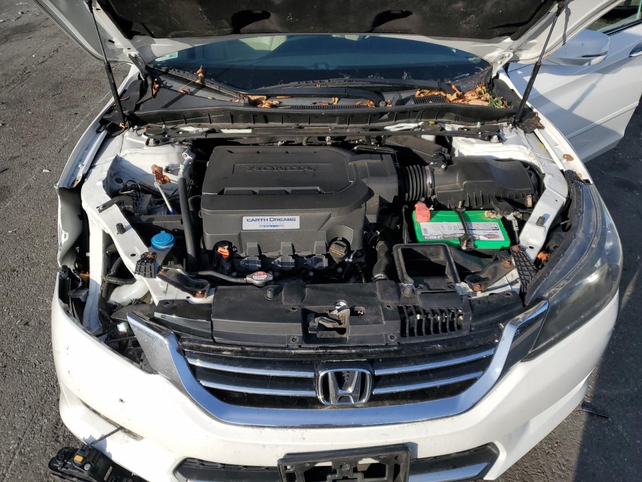 2015 Honda Accord VIN 1HGCR3F81FA035488 Copart auction photo, front end / minor dent/scratches damage thumbnail 11