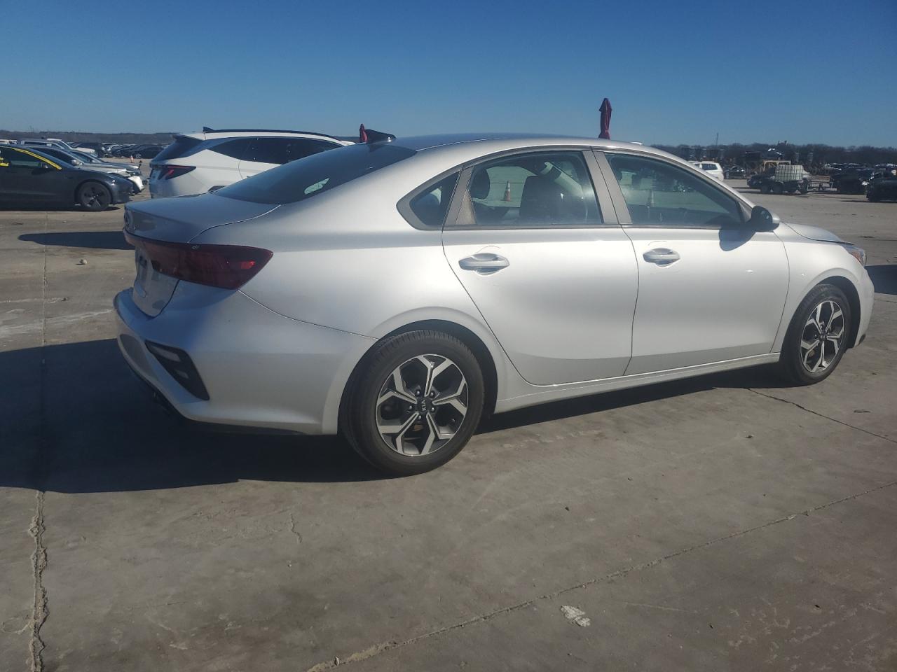 2020 KIA Forte VIN 3KPF24AD7LE215528 Copart auction photo, rear end damage thumbnail 3