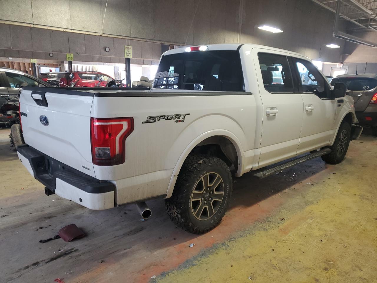 2015 Ford F-150 VIN 1FTEW1EF9FFC74472 Copart auction photo, front end / minor dent/scratches damage thumbnail 3