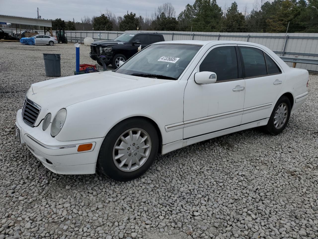 2000 Mercedes-Benz E-klasse VIN WDBJF65J4YB156192