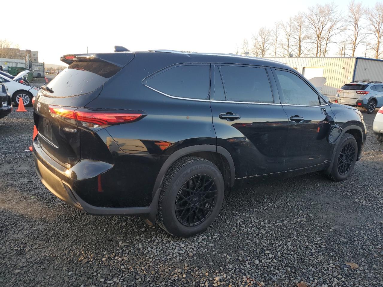 2021 Toyota Highlander VIN 5TDHBRCH1MS516129 Copart auction photo, top/roof / front end damage thumbnail 3