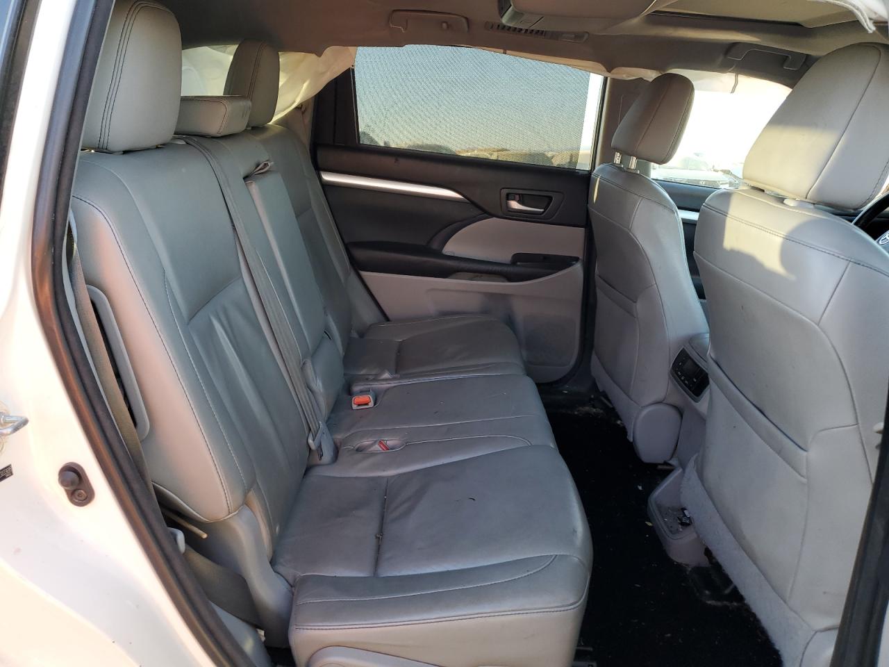 2014 Toyota Highlander VIN 5TDKKRFH3ES033695 Copart auction photo, front end / side damage thumbnail 11
