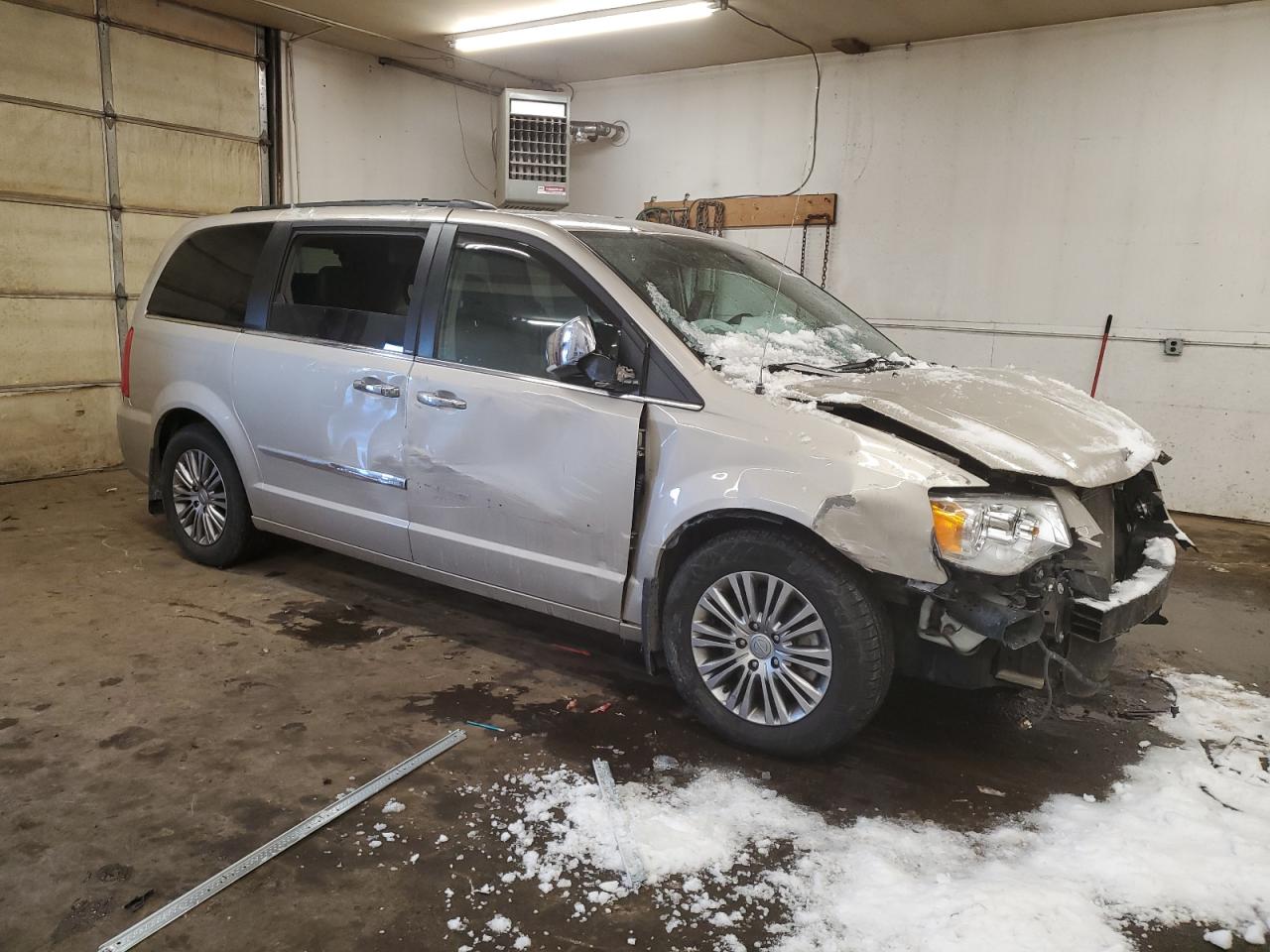 2013 Chrysler Town & Country VIN 2C4RC1CG3DR819612 Copart auction photo, all over damage thumbnail 4
