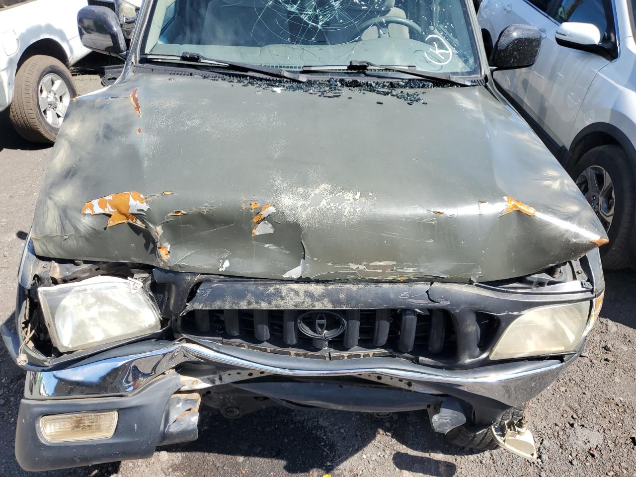 2001 Toyota Tacoma VIN 5TESN92N81Z736659 Copart auction photo, front end damage thumbnail 11