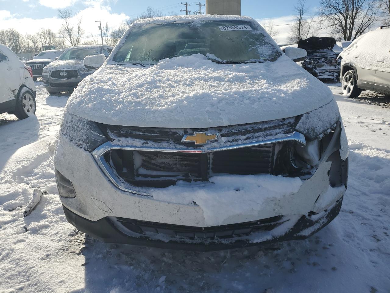 2019 Chevrolet Equinox VIN 3GNAXUEV8KS551775 Copart auction photo, front end damage thumbnail 5