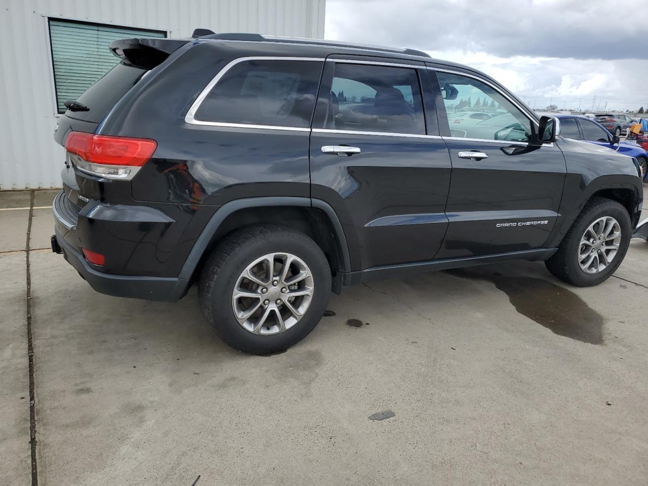 2015 Jeep Grand Cherokee VIN 1C4RJFBGXFC603983 Copart auction photo, front end / rear end damage thumbnail 3