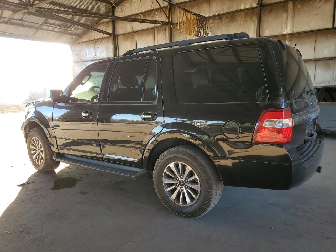 2017 Ford Expedition VIN 1FMJU1HT8HEA51186 Copart auction photo, front end damage thumbnail 2