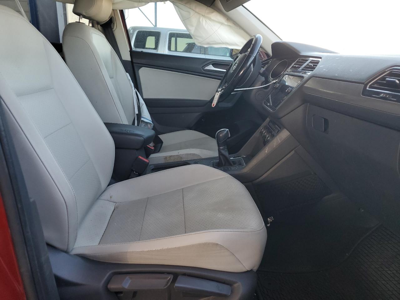 2019 Volkswagen Tiguan VIN 3VV3B7AX7KM125798 Copart auction photo, side / rear end damage thumbnail 7