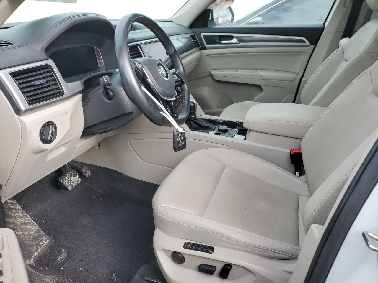 2019 Volkswagen Atlas VIN 1V2MR2CA3KC571716 Copart auction photo, side / rear end damage thumbnail 7