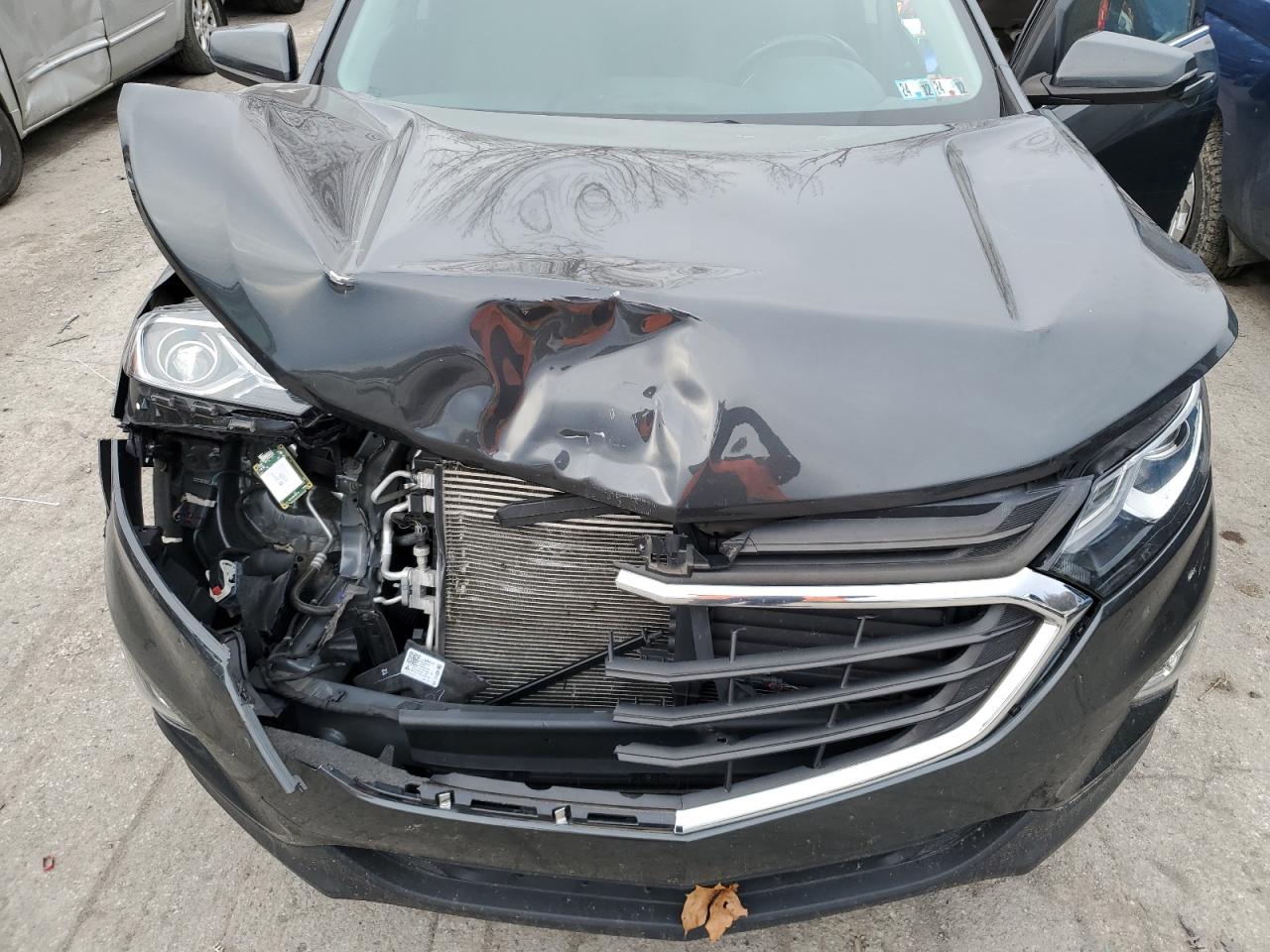 2019 Chevrolet Equinox VIN 2GNAXUEV1K6187066 Copart auction photo, front end / side damage thumbnail 14