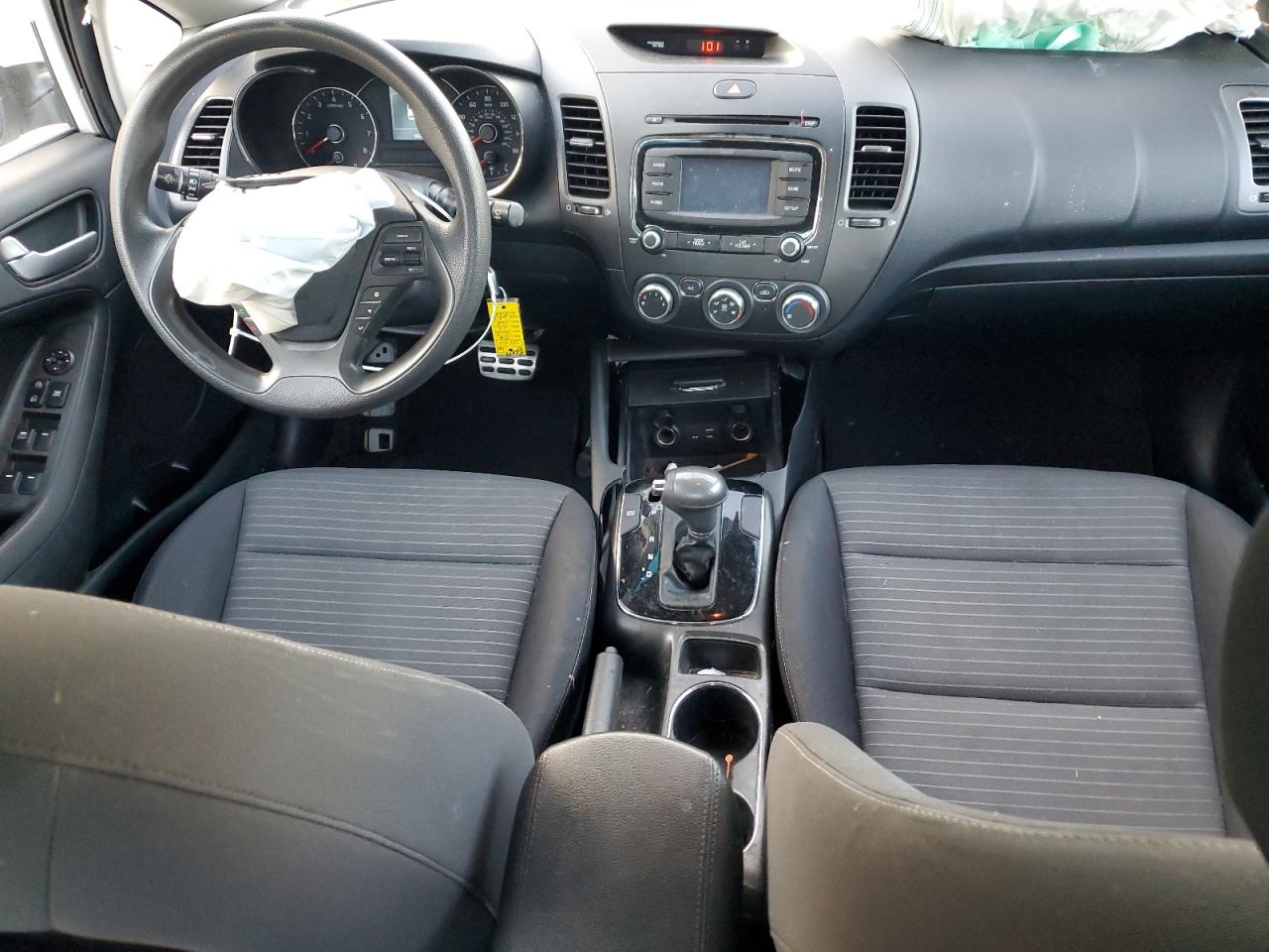 2017 KIA Forte VIN 3KPFL4A7XHE108147 Copart auction photo, front end / side damage thumbnail 8