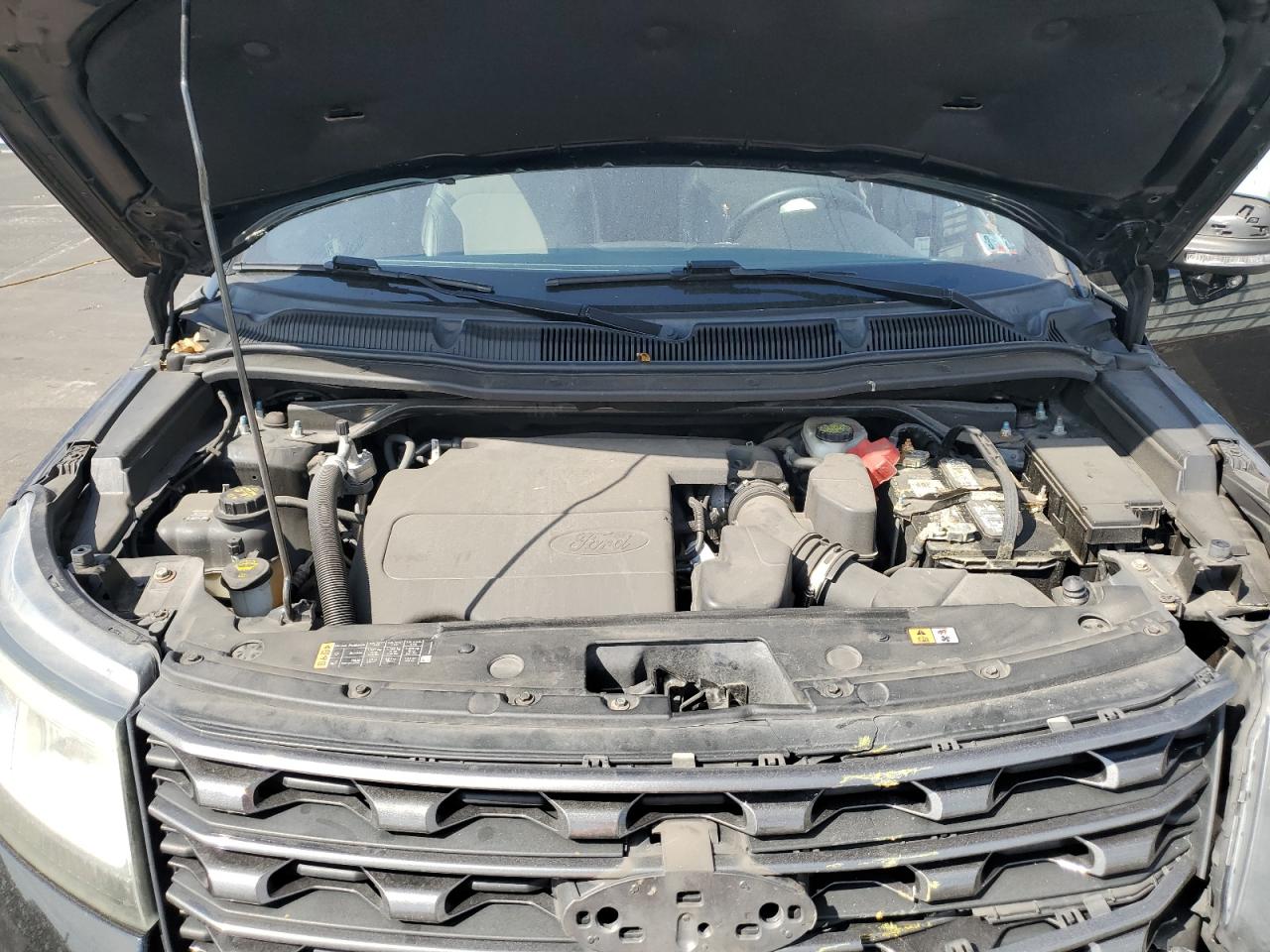 2017 Ford Explorer VIN 1FM5K8D84HGB18663 Copart auction photo, front end / side damage thumbnail 13