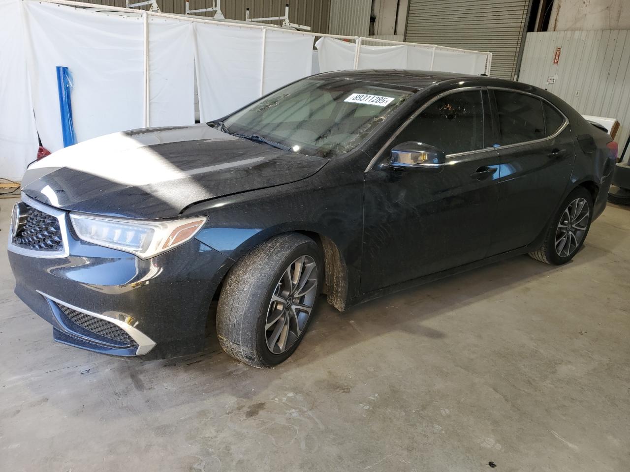 2018 Acura TLX VIN 19UUB2F39JA005817