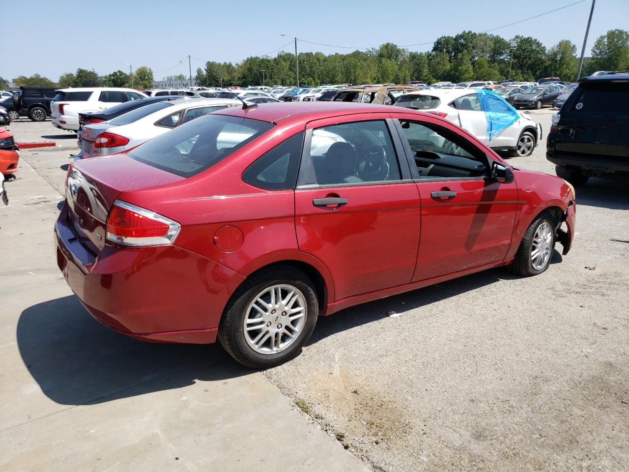 2011 Ford Focus VIN 1FAHP3FN2BW111481 Copart auction photo, front end / side damage thumbnail 3