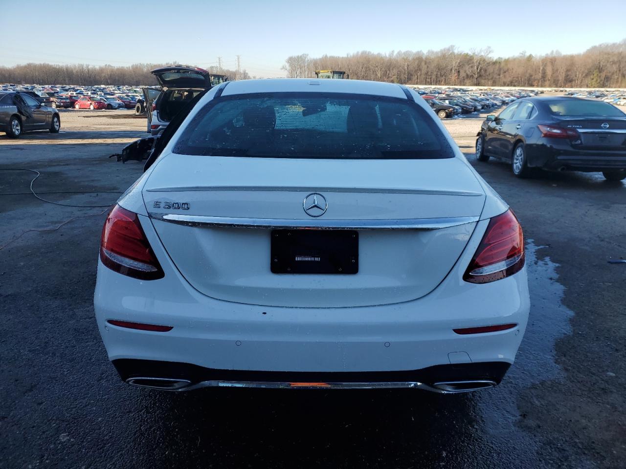 2019 Mercedes-Benz E-klasse VIN WDDZF4JB8KA497945 Copart auction photo, front end / side damage thumbnail 6