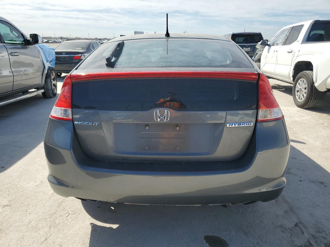 2011 Honda Insight VIN JHMZE2H7XBS012183 Copart auction photo, side damage thumbnail 6