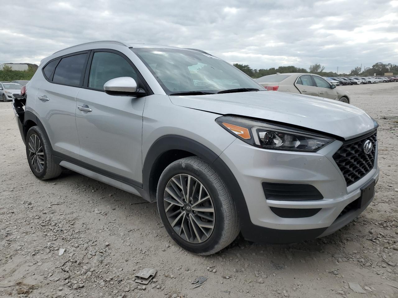 2019 Hyundai Tucson VIN KM8J3CAL1KU057871 Copart auction photo, rear end / minor dent/scratches damage thumbnail 4